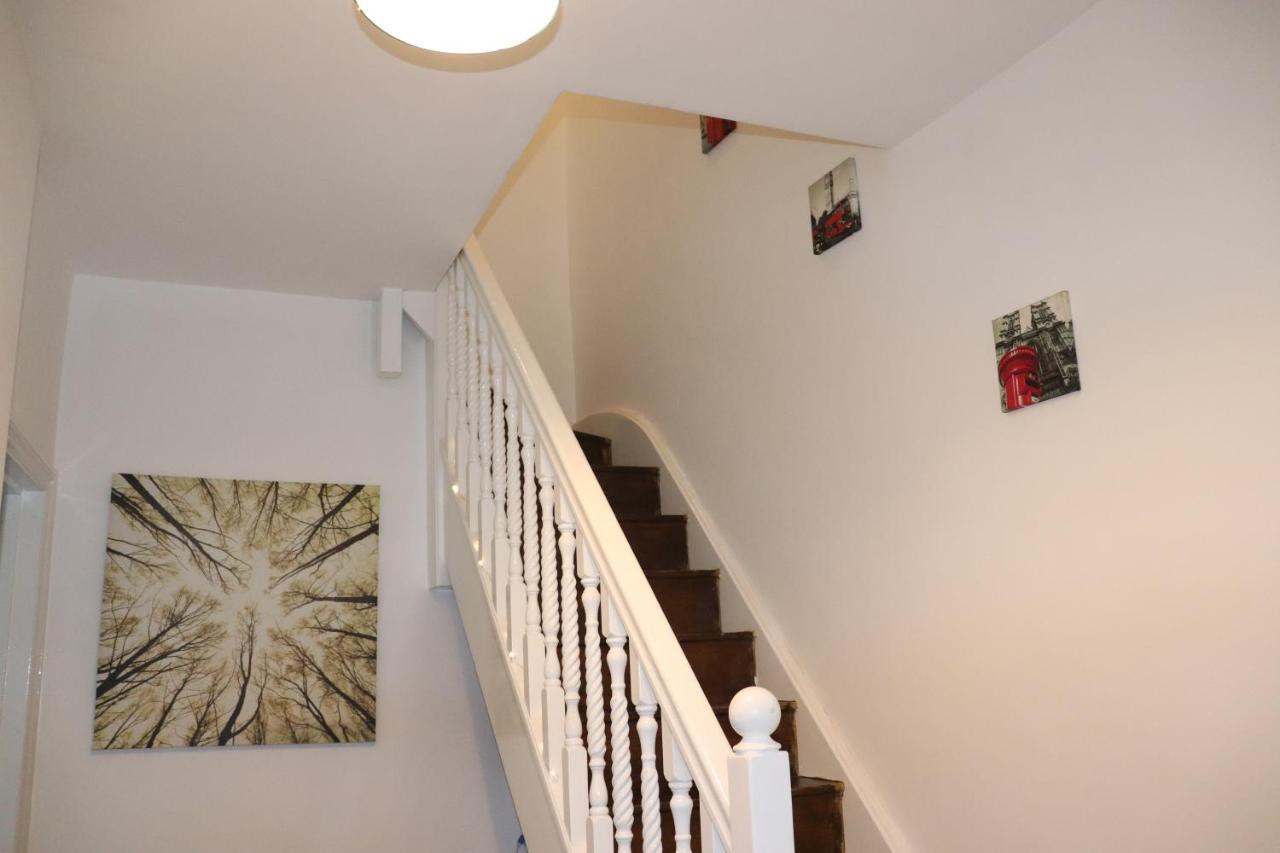 The Nook Villa Northampton Ngoại thất bức ảnh
